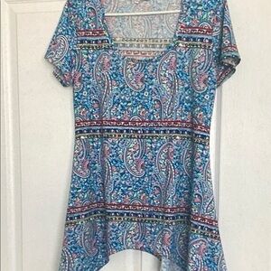 Blue Paisley Scoop-Neck Tunic with Short Sleeves